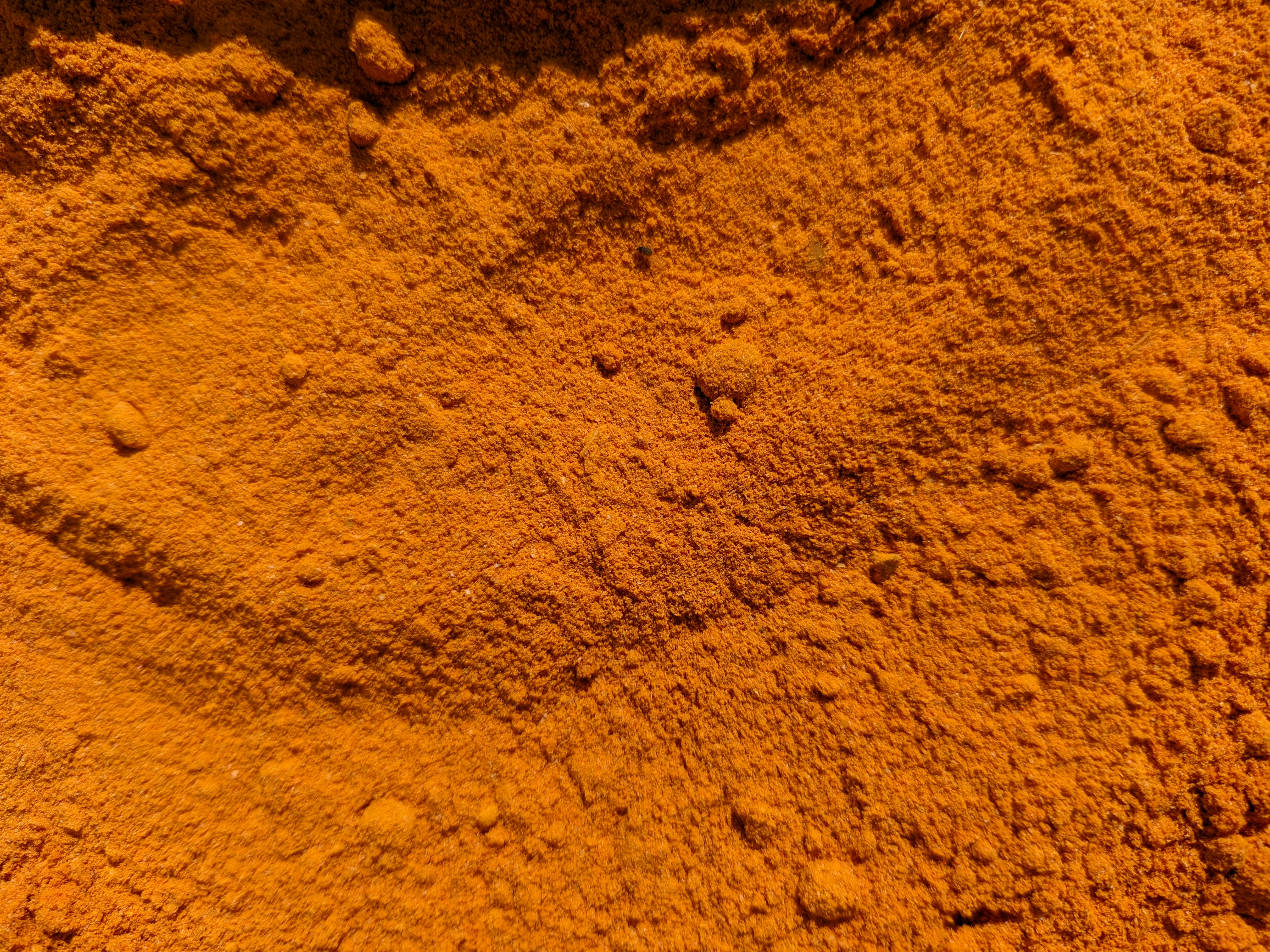 Turmeric root and powder